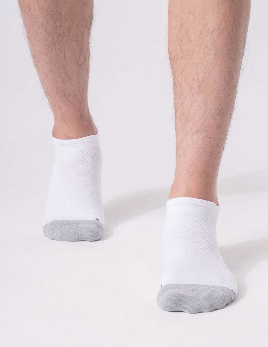 Product Image /image/June2025/tat-chay-bo-unisex-perfomance-running-socks-14_63.jpg