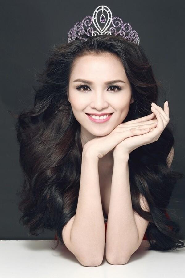 Hoa hậu Diễm Hương tại Hoa hậu Tr&aacute;i đất 2010