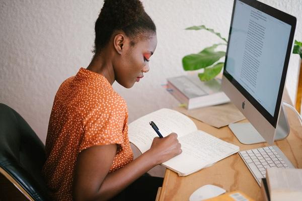 content freelancer là gì