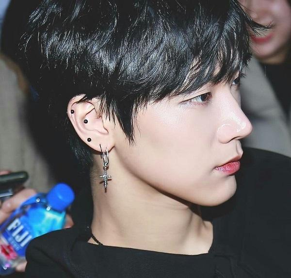 Khuyên tai phù hợp với mặt trái xoan