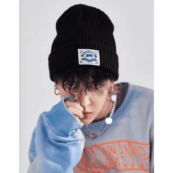 Mũ hiphop được dệt từ những mũi đan rất nhỏ và khít