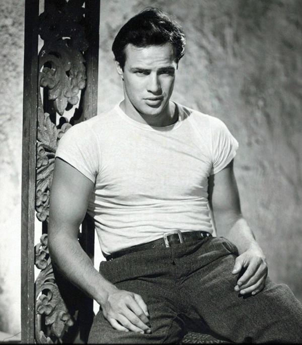 Gương mặt cực điển trai của James Dean thời ấy
