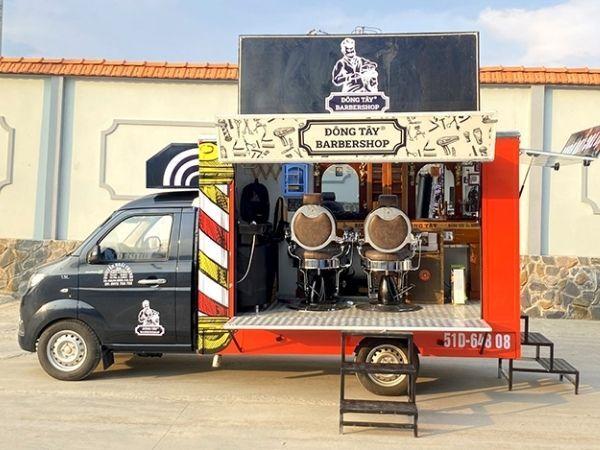 Hình thức xe lưu động của Đông Tây Barbershop