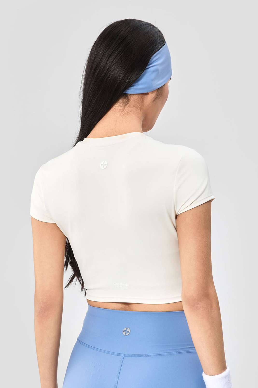 Product Image /image/March2025/ao-cropped-tee-yoga-slimfit-40-be.jpg