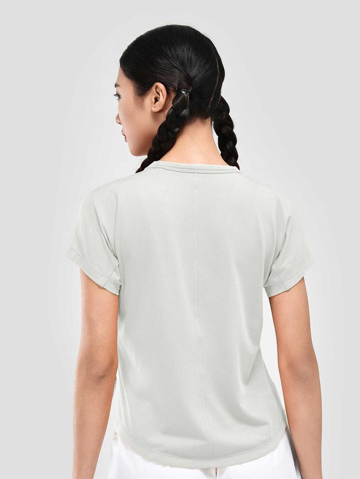 Áo thể thao nữ co giãn Slim Tee - undefined