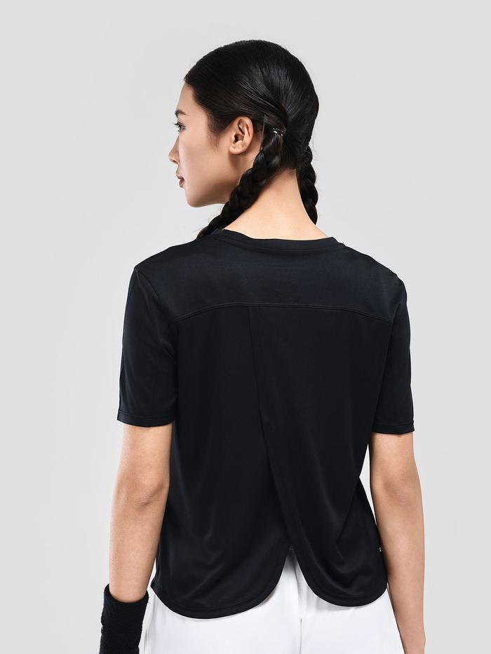 Áo thể thao nữ Lightweight Tee - undefined