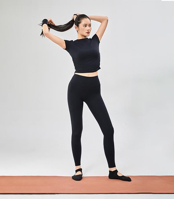 Form ôm vừa, dễ mặc