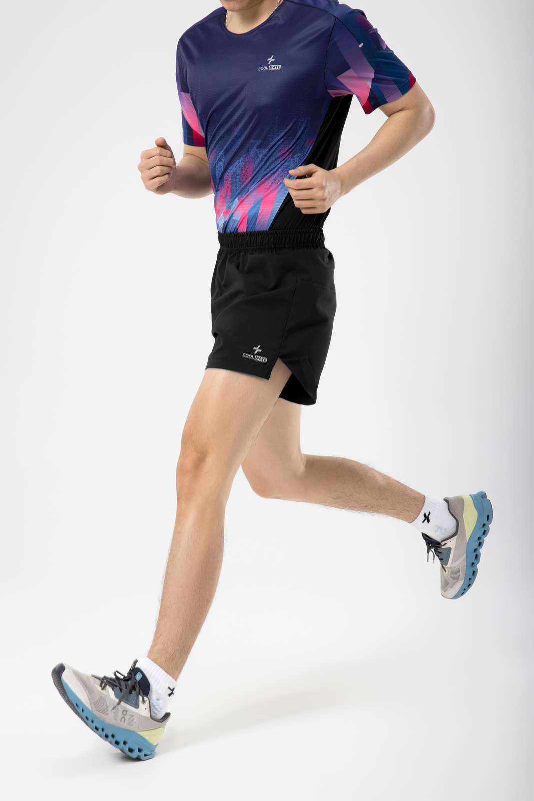 Product Image /image/March2025/quan-chay-bo-nam-running-essential-5inch-692-den_7.jpg