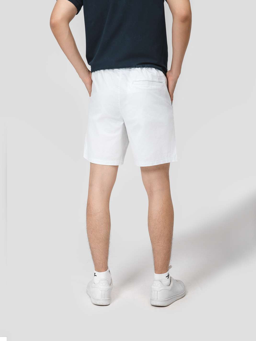 Product Image /image/March2025/quan-chino-nam-7-inch-415-trang.jpg