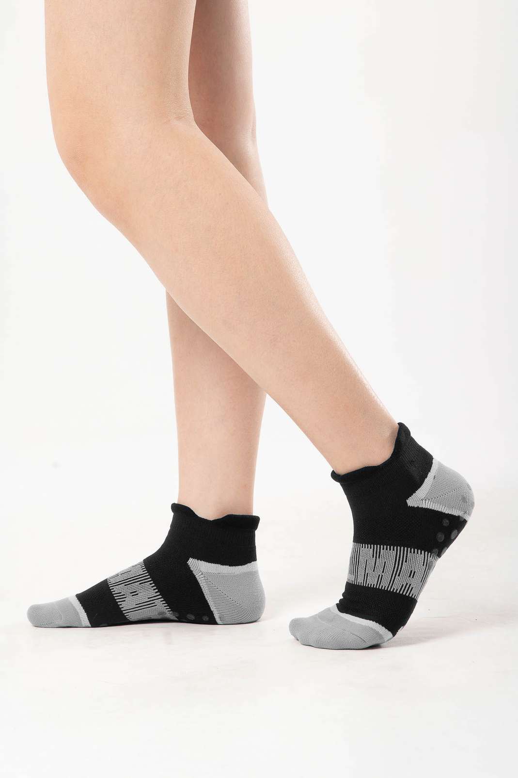 Product Image /image/March2025/tat-co-ngan-chay-bo-nu-890-den.jpg