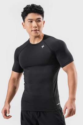 Product side /image/May2024/24CMAW.AT010.model6.jpg