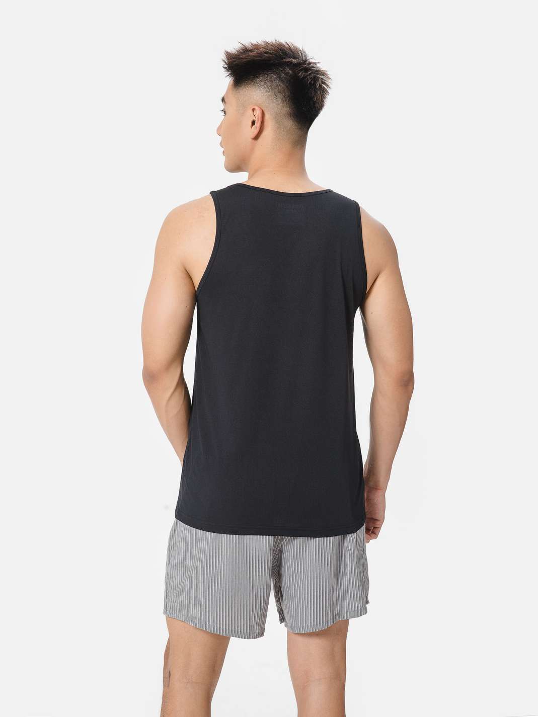 Product Image /image/May2025/Ao-tanktop-nam-mac-trong-anti-smell-Den_4.jpg