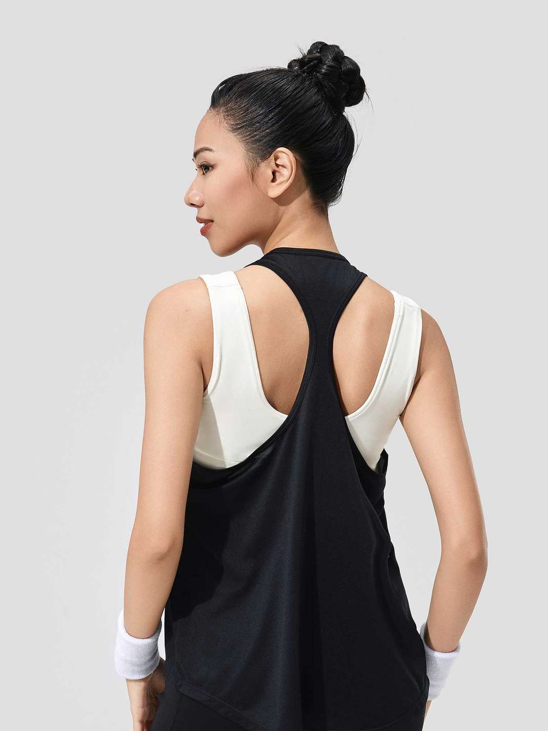 Product Image /image/May2025/ao-singlet-nu-chay-bo-core-tee-sieu-nhe-21-den.jpg