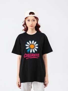 Product side /image/May2025/ao-thun-relaxed-fit-coolgraffiti3-den.jpg