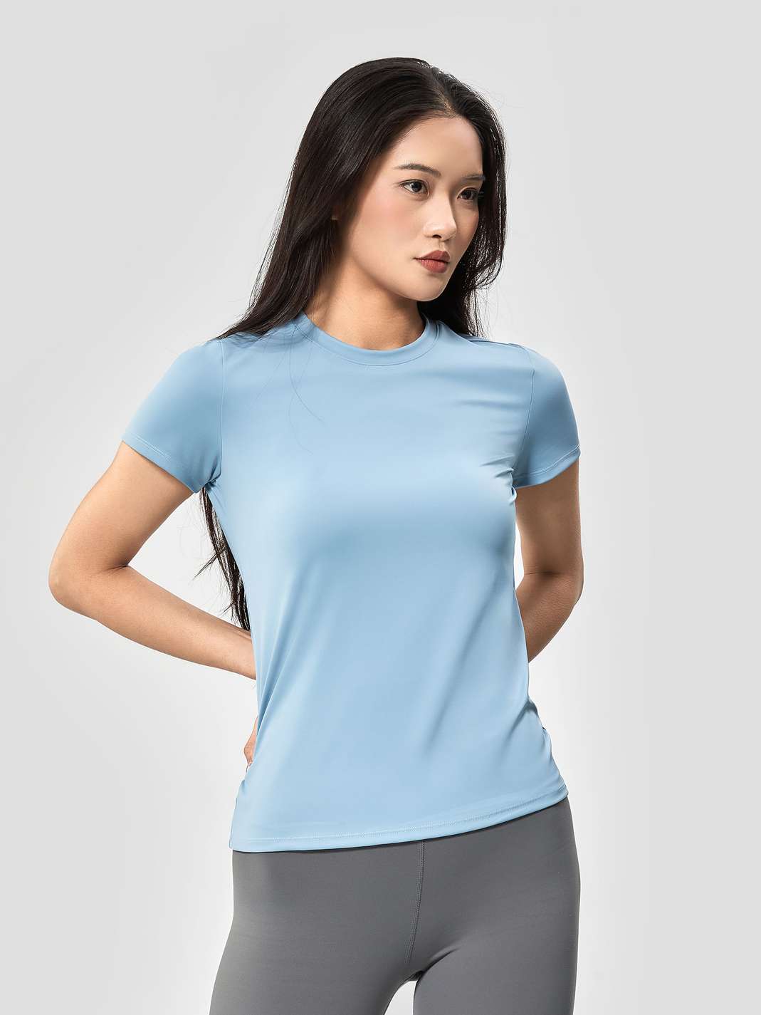 Product Image /image/May2025/ao-tshirt-yoga-slimfit-20-xanh.jpg