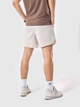 Product side /image/May2025/quan-short-the-thao-nam-6-inch-tui-zipped-Be_3.jpg