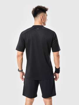 Product side /image/May2025/t-shirt-the-thao-nam-flexline-active-v-neck--Den_5.jpg