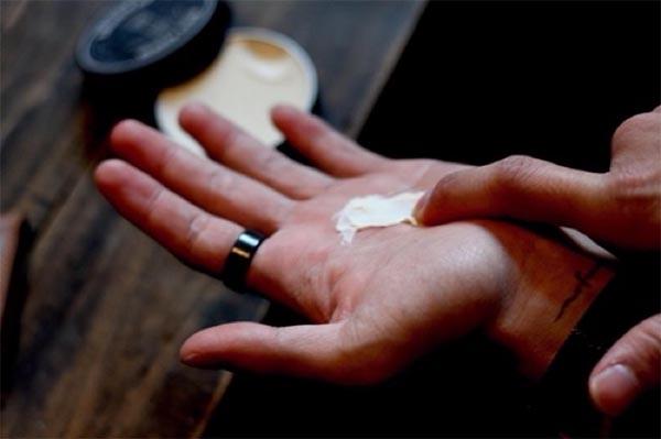 vuốt tóc dạng sáp