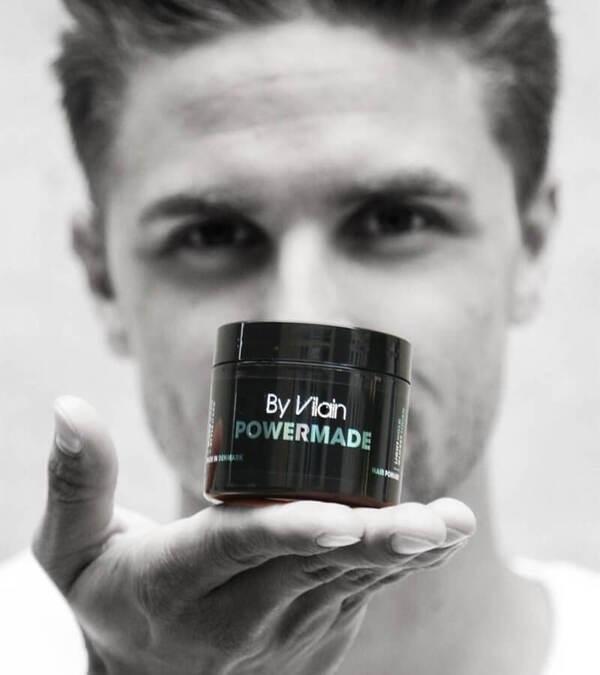 Pomade gốc nước vuốt tóc cho nam.