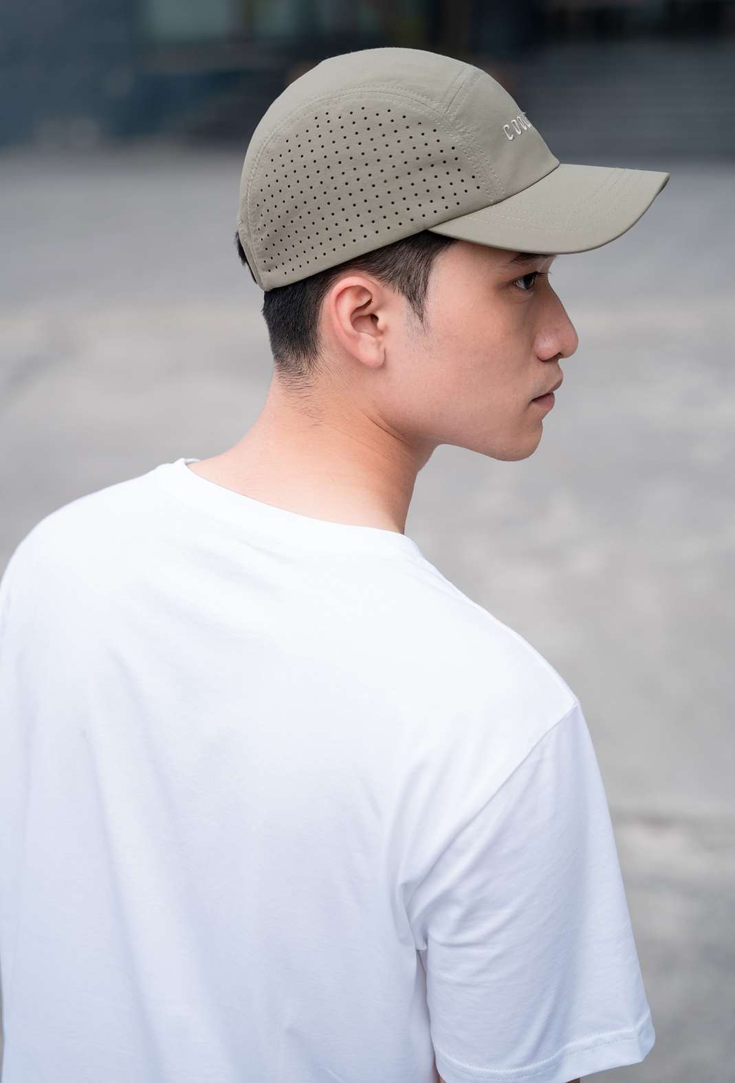 Product Image /image/November2022/anh-mau-mu-tech-cap-theu-logo-coolmate-1.jpg
