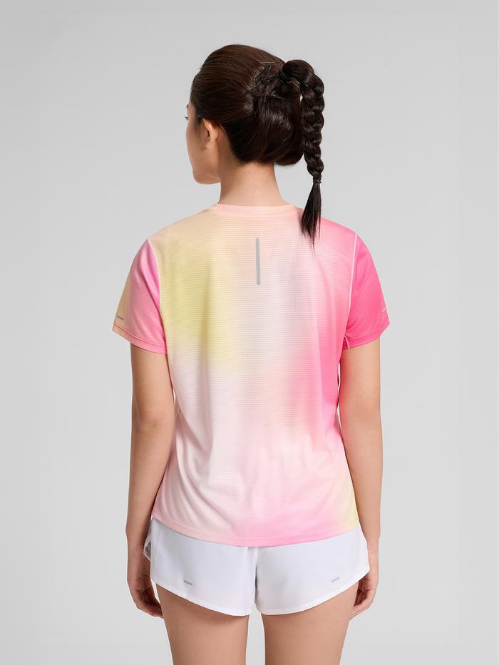 Tshirt chạy bộ graphic Pink Gradient - undefined
