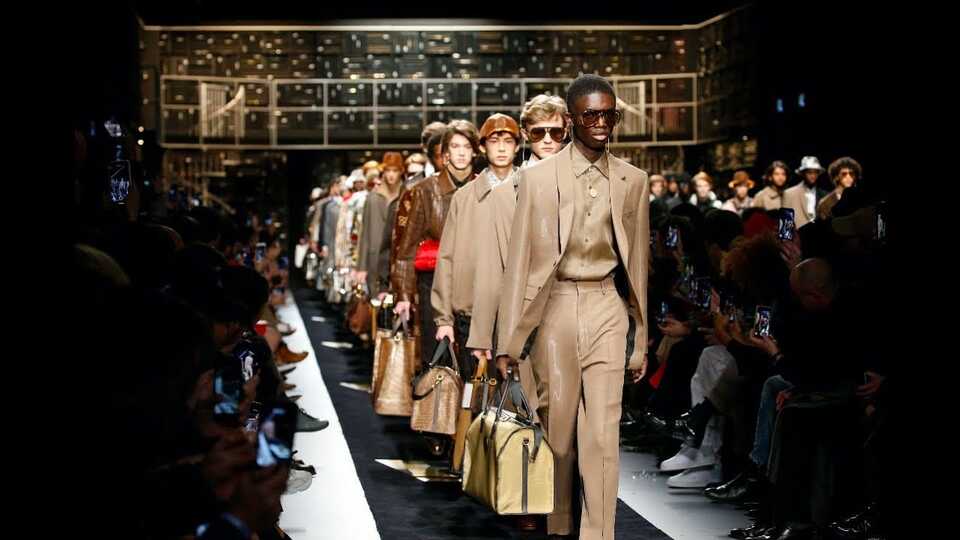 Fashion Week luôn là một sự kiện được đón nhận bởi những người yêu mến thời trang
