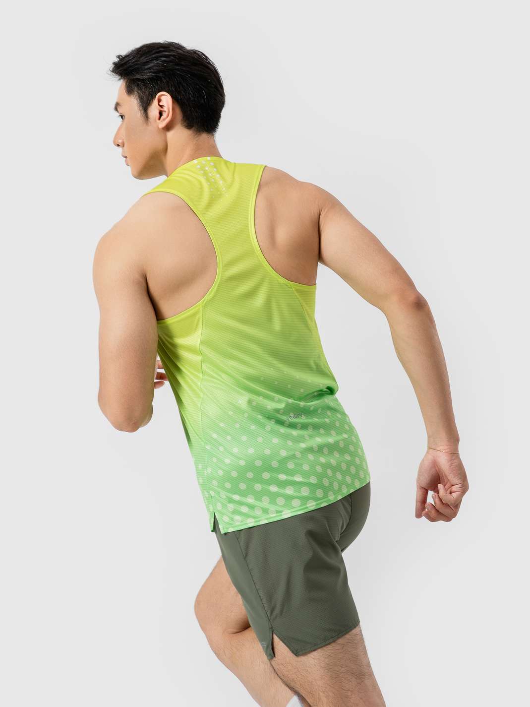Product Image /image/October2024/24CMAW.TT015_-_Vang_4.JPG