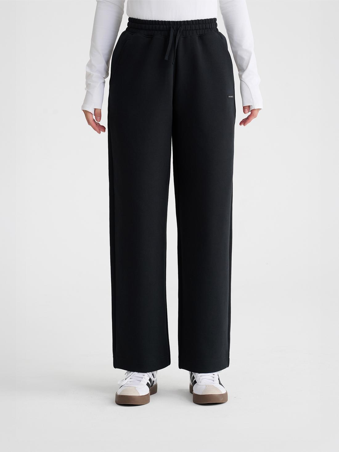 Quần dài thể thao nữ Studio Pants - undefined