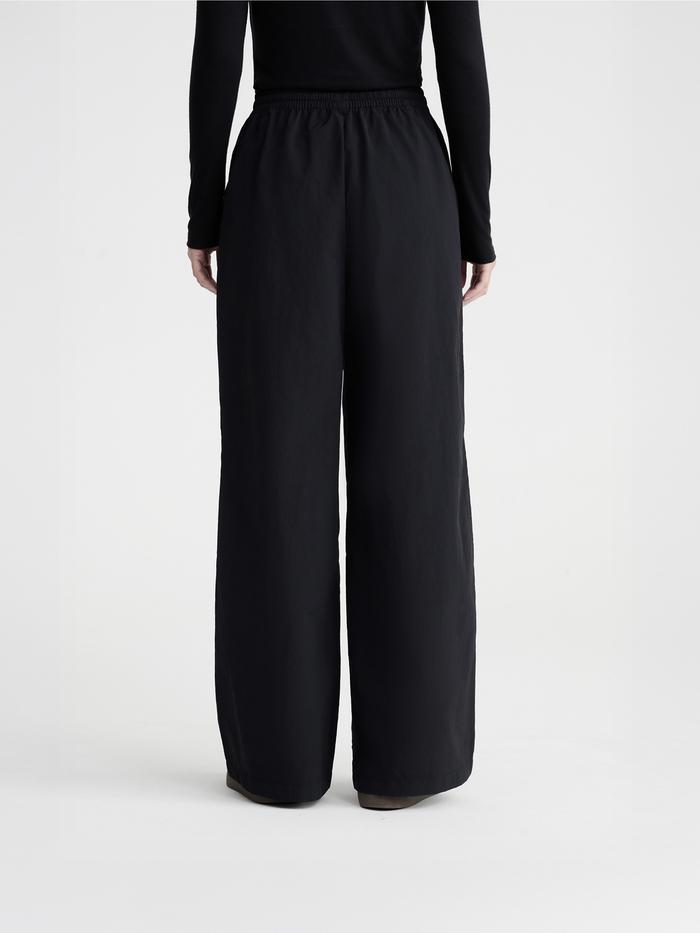 Quần dài nữ Track Pants Windbreaker - undefined