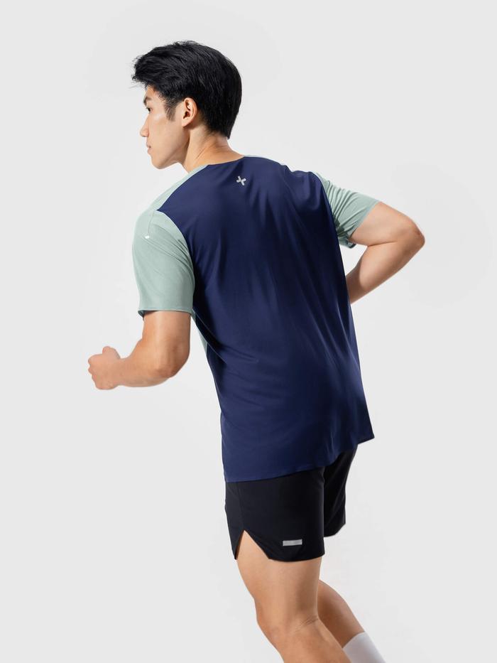 Áo thun chạy bộ không đường may CoolFast - undefined