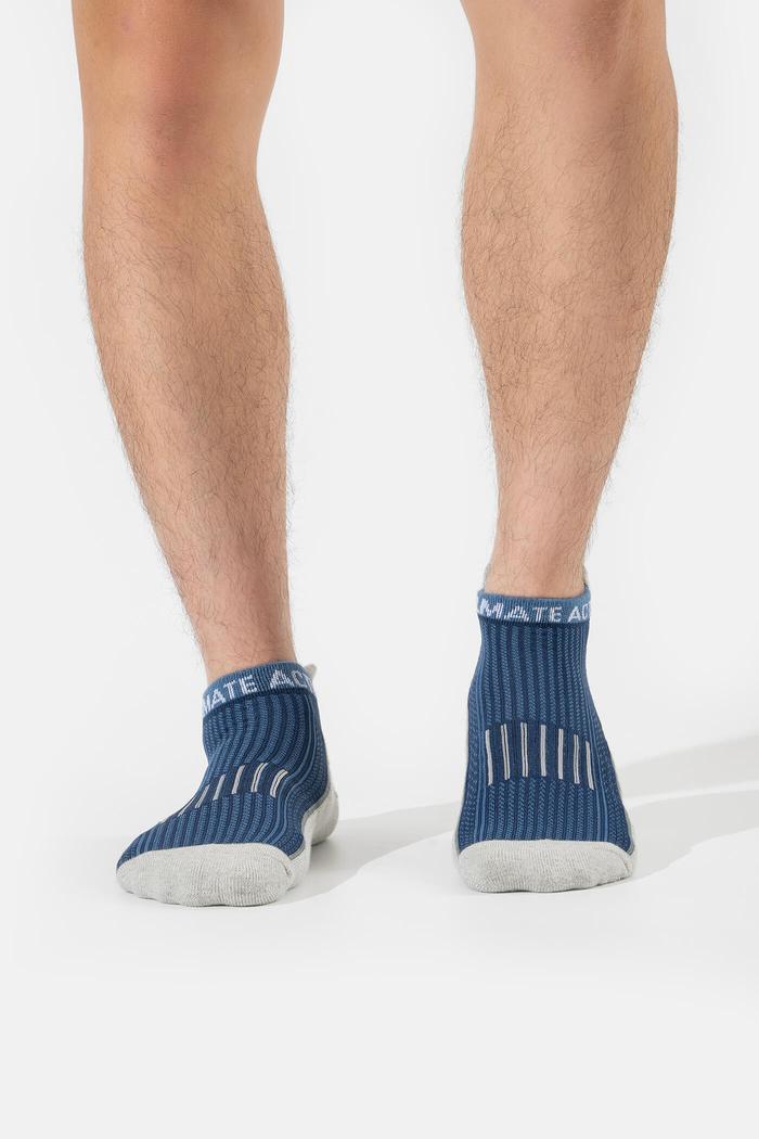  Tất Nam chạy bộ Active Cổ Ngắn - undefined